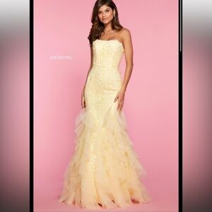 Sherri Hill prom gown yellow sz 6